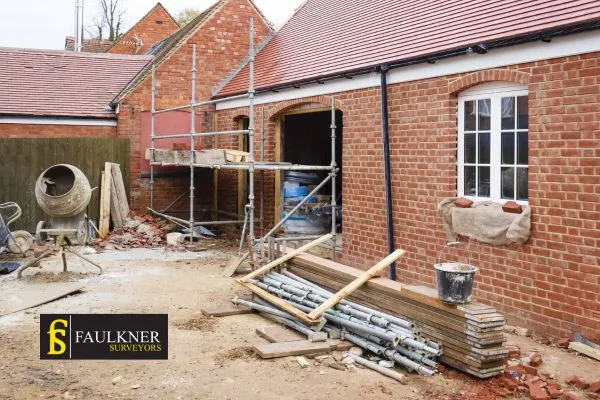 What is the minimum distance between 2 houses? 2 Distance Between Two Houses : Party Wall Surveyors Billericay