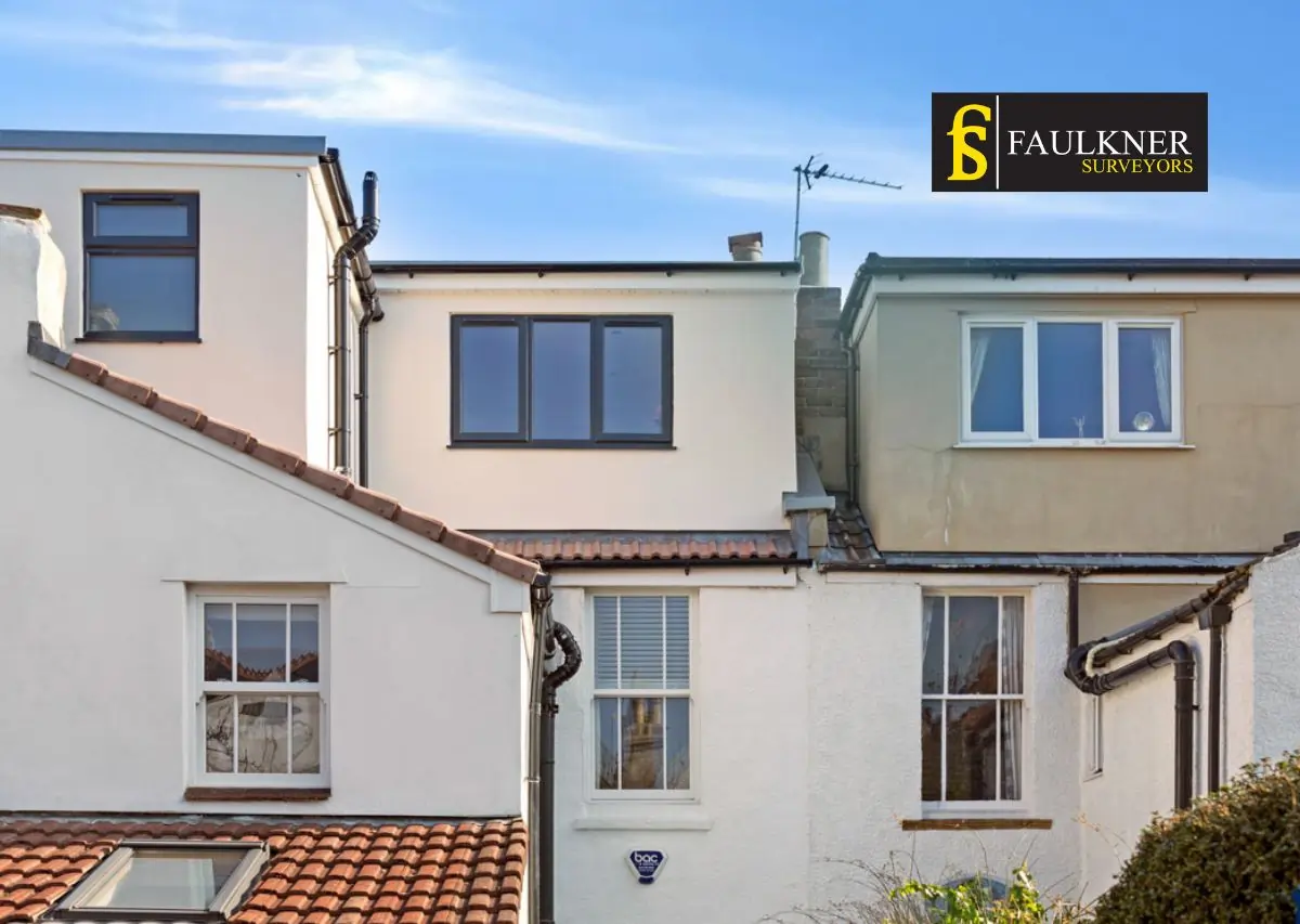 Party Wall Vs Boundary Wall : The Law, The Rights, and Your Options 3 Party Wall Billericay : What Should You Do If Your Neighbour Builds Over the Shared Boundary Billericay?